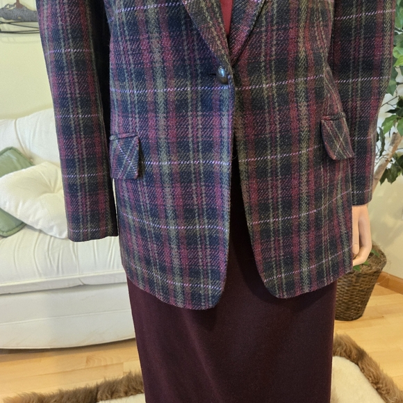 David N Woman's Suit, Jacket/Blazer, Skirt, Size 8 - Picture 11 of 13